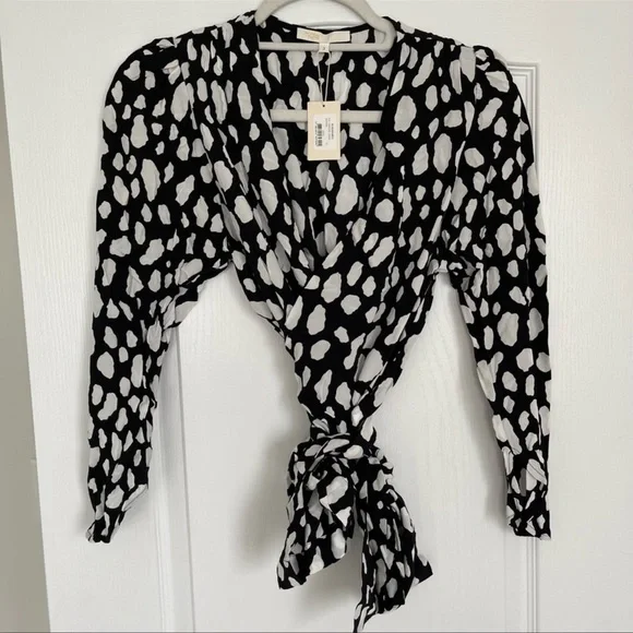 NWT- Maje wrap top -Size 3 (Large) - Picture 2 of 5
